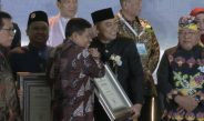 Kota Surabaya Raih Dua Penghargaan dari Kemenkes RI, Salah Satunya Kategori Pratama Terbaik 1 STBM 2023