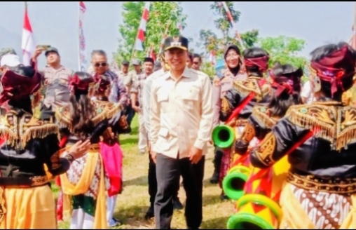 Panen Raya di Kepuh, Plt Bupati Tulungagung Tegaskan Komitmen Swasembada Pangan 2026