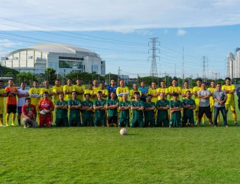 SiWO PWI Jatim dan Judes FC Jalani Laga Halal Bihalal Bareng Unesa FC