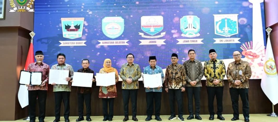 Membangun Akuntabilitas dan Kinerja Terbaik: Andie Dinialdie Ketua DPRD provinsi Sumatera Selatan Hadiri Acara Entry Meeting Penilaian LKPO Tahun 2025