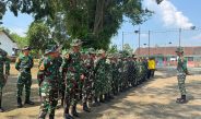 Wujudkan Desa Asri, Koramil 0812/06 Ngimbang Bersinergi Dalam Karya Bhakti di Slaharwotan