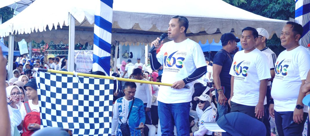 Gelar Jalan Santai Jelang Hari Jadi Jeneopnto Ke 163, Ribuan Warga Berbondong bondong Memeriahkan