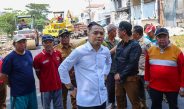 Penataan Kawasan Kali Tebu, Wali Kota Eri Cahyadi Target Pengaspalan Jalan Tuntas 20 Hari