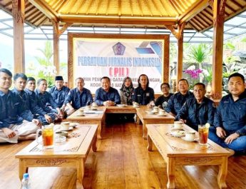 Diskusi Panas, Suasana Hangat: Rapat PJI Lamongan Sepakati Langkah Kolektif Perkuat Peran Jurnalis