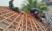 Babinsa jajaran Kodim 0812 Lamongan Bertarung Demi Rumah Layak Huni