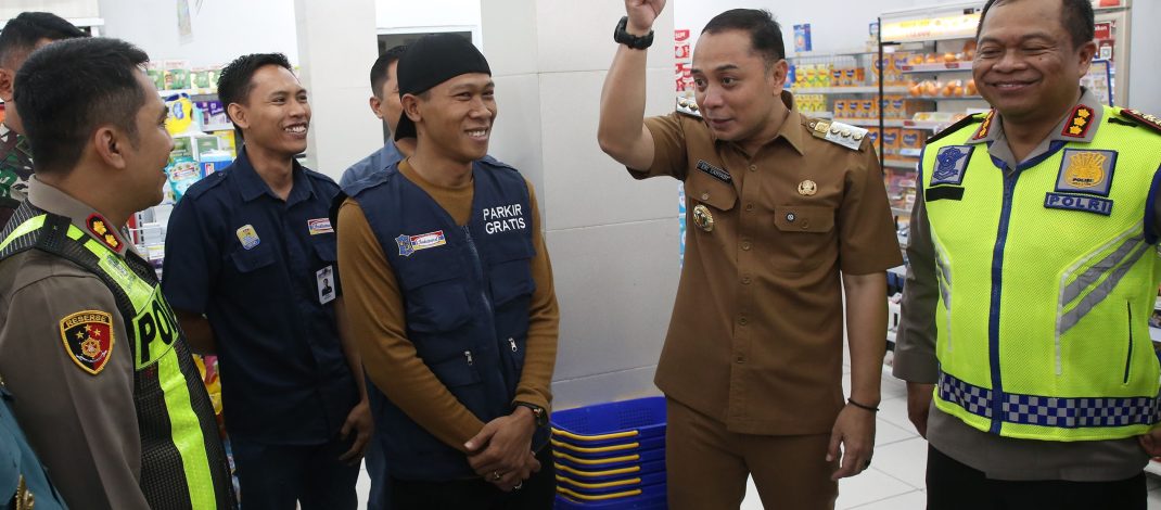 Pemkot Surabaya Ajak Warga Beralih ke Parkir Digital, Pembayaran Makin Mudah dan Transparan