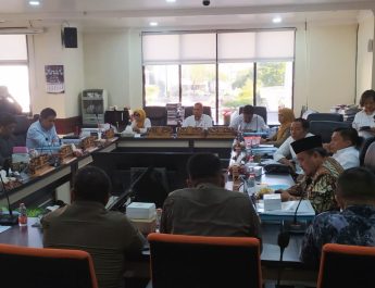 DPRD Surabaya Hearing Terkait Izin Usaha 