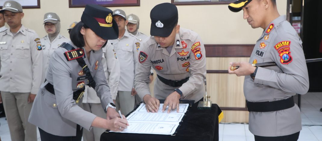 Estafet Tongkat Komando Satlantas Blitar Kota dan Polsek Ponggok Resmi Diserahterimakan, Ini Harapan Kapolres
