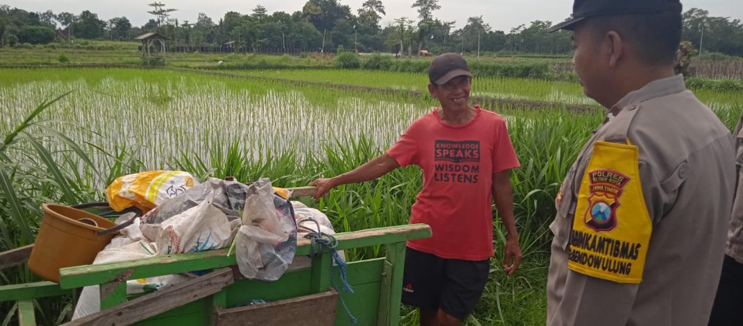 Bhabinkamtibmas Desa Bendowulung Sosialisasikan KUR Himbara kepada Petani Binaan Polri