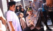 Sambut Hari Bhayangkara ke-80, Polres Lamongan Bedah Rumah Warga Kurang Mampu dan Salurkan Bansos