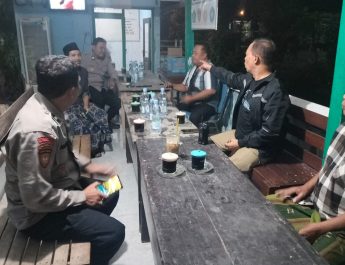 Kapolsek Jabon Sambang Siskamling, Ajak Warga Jaga Kamtibmas