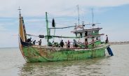 Satpolairud Polres Lamongan Koordinasi Intensif Cari KMN ENTOK yang Hilang Kontak di Perairan Kangean