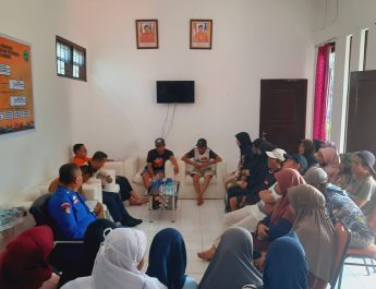 Satpolairud Polres Lamongan Gelar Pertemuan dengan Keluarga KMN Entok, Bahas Perkembangan Pencarian