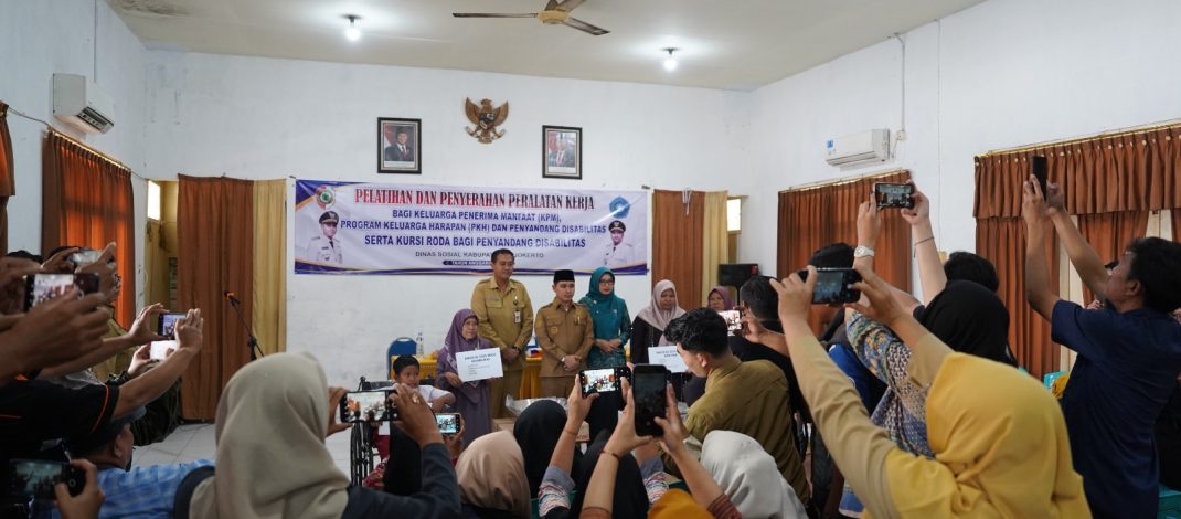 Pemkab Mojokerto Salurkan 67 Paket Bansos, Tingkatkan Kesejahteraan Masyarakat Bumi Majapahit