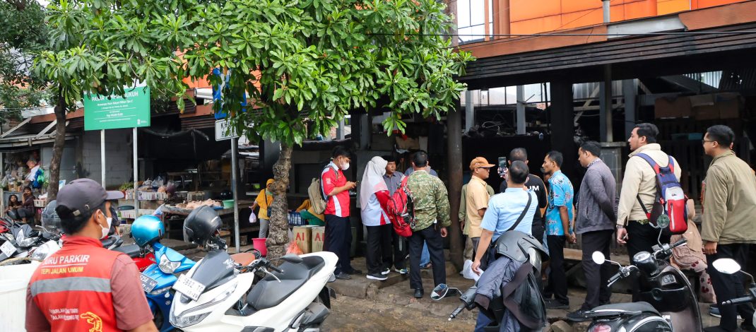Pemkot Surabaya Pastikan Penataan Pedagang Unggas di Pasar Baba’an Baru dan Wonokromo Mengacu Aturan