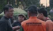 Pemkot Surabaya Tindak Tegas Dugaan Pungli Petugas DLH di Tugu Pahlawan, Dua Orang Disanksi
