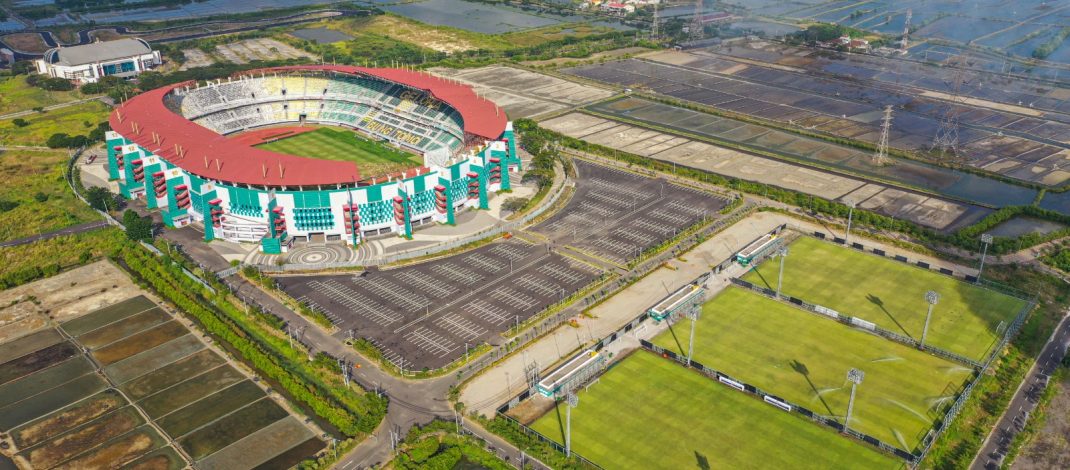 Surabaya Tuan Rumah Piala Presiden 2026, Stadion GBT dan Fasilitas Latihan Siap Digunakan