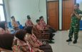 Tanamkan Jiwa Nasionalisme, Danramil 0812/06 Ngimbang Bekali Anggota Pramuka SMAN 1 Ngimbang Wawasan Kebangsaan