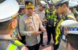 Wakapolresta Sidoarjo Periksa Handphone Anggota, Cegah Pelanggaran 