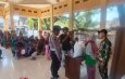 Pastikan Penyaluran Beras Tepat Sasaran, Babinsa KlagenSrampat Dampingi Pembagian Bantuan Pangan untuk 295 Warga