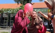 Bahagiakan Lansia, Pemkot Surabaya Gelar Lomba HUT Ke-81 RI Berhadiah Menu Favorit