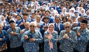 Wali Kota Eri Ajak Mahasiswa Baru ITS Jadi Generasi Kritis di Tengah Euforia AI