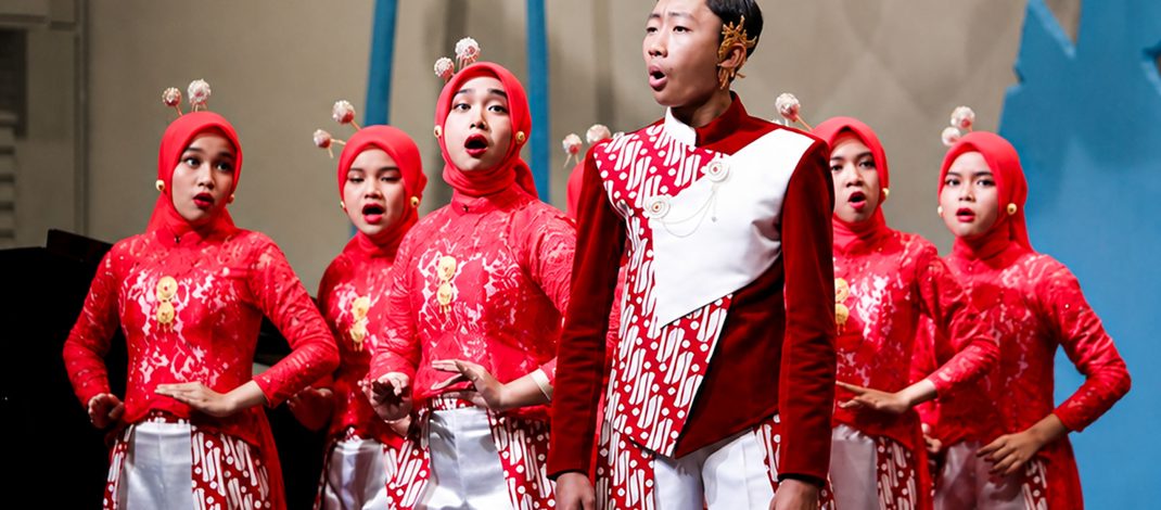 Paduan Suara One Voice Spensabaya Harumkan Surabaya, Raih Empat Penghargaan di Thailand